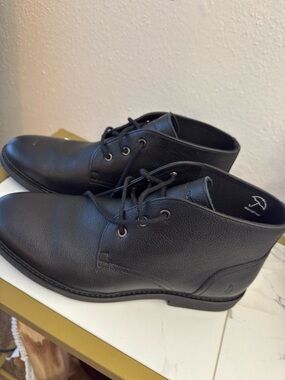 Hush Puppies Black Leather Chukka Boots